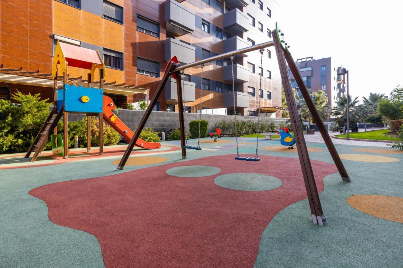 Apartamento Forum-Ciencias Con Piscina, Gym & Parking Granada Exterior foto